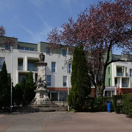 Domitys La Rose Du Beffroi Aparthotel Maizières-lès-Metz Exteriör bild